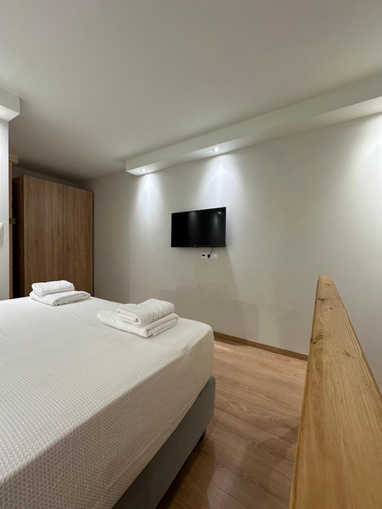 Q Rocco Apartments, Corfu Town Bagian luar foto