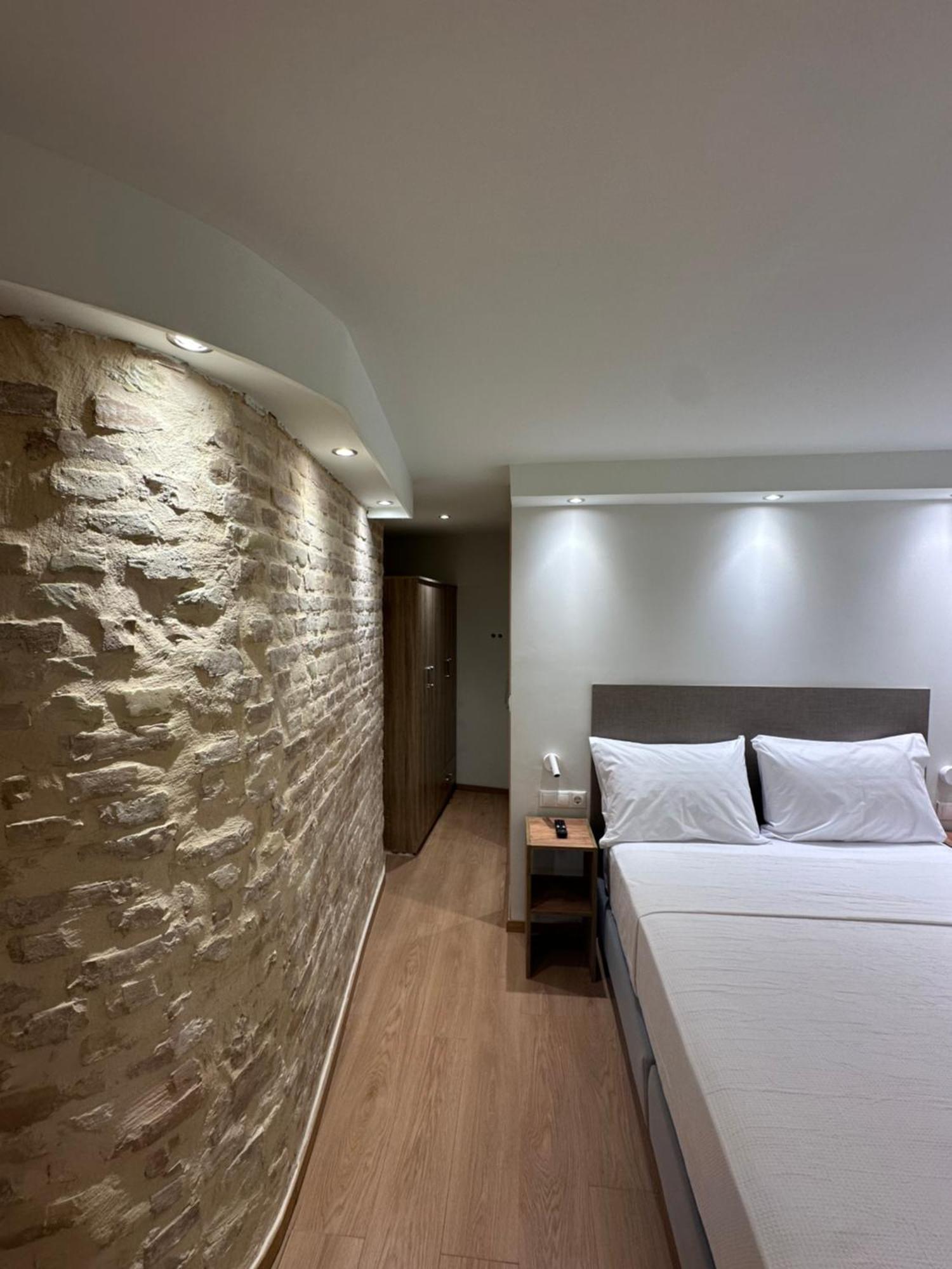 Q Rocco Apartments, Corfu Town Bagian luar foto